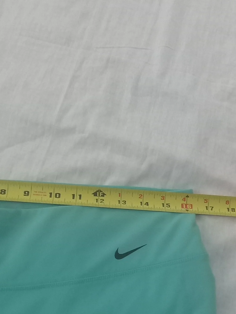 Nike Aqua Capri Leggings for Women- Light Blue Active Bottoms Size XL